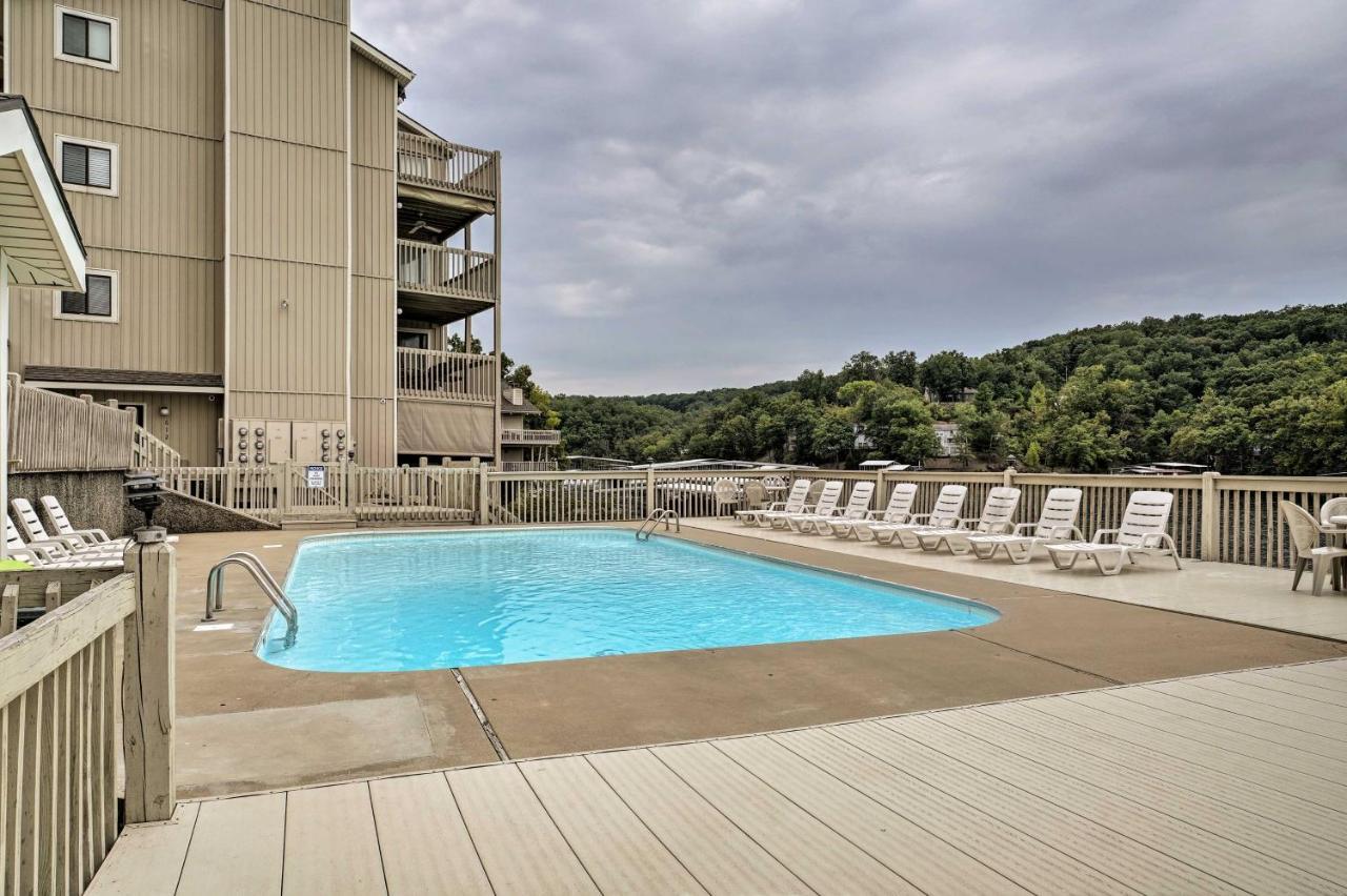 Osage Beach Condo With Shared Pool And Lake Views! エクステリア 写真