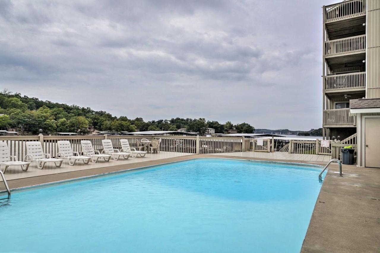 Osage Beach Condo With Shared Pool And Lake Views! エクステリア 写真